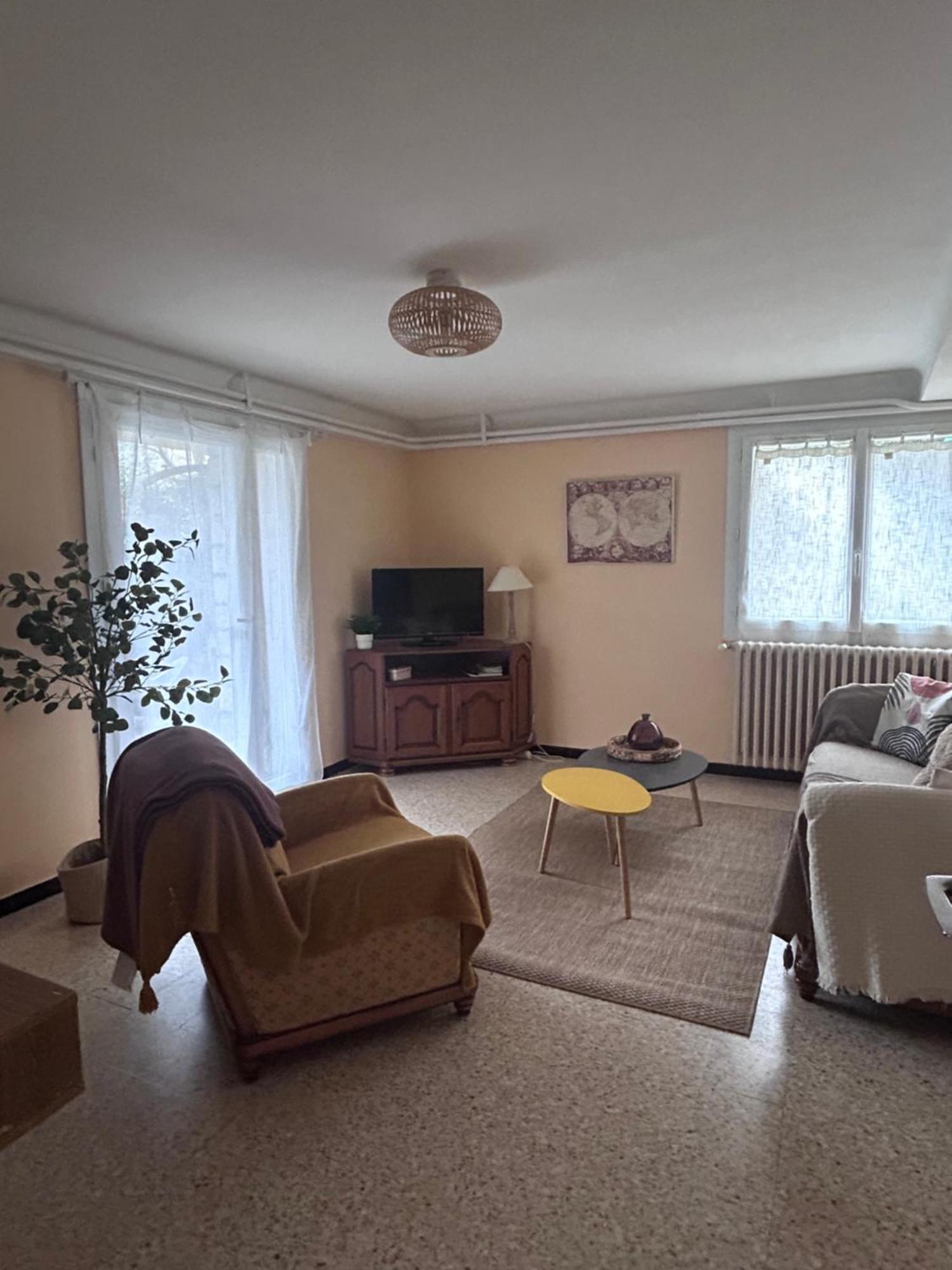 La Soleillade Apartment Manosque Exterior photo